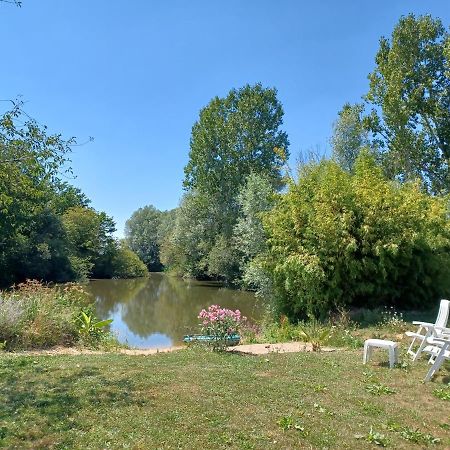 La Ferme Aux Kangourous Donzy Buitenkant foto