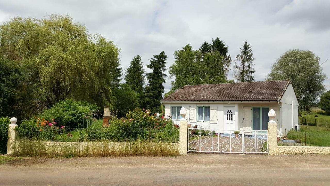 La Ferme Aux Kangourous Donzy Buitenkant foto