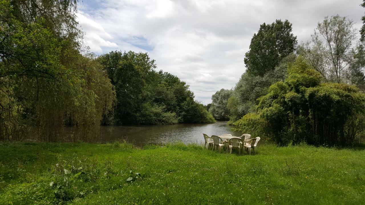 La Ferme Aux Kangourous Donzy Buitenkant foto